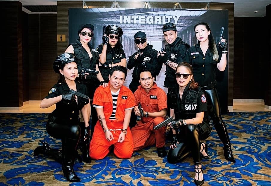 ชุดเครื่องแบบหน่วย S.W.A.T. / ชุดหน่วยสวาท / ชุดหน่วยซีล / ชุดหน่วย SEAL / ชุดตำรวจ / ชุดทหาร /ุ ชุดอาชีพ / ชุดอาชีพในฝัน