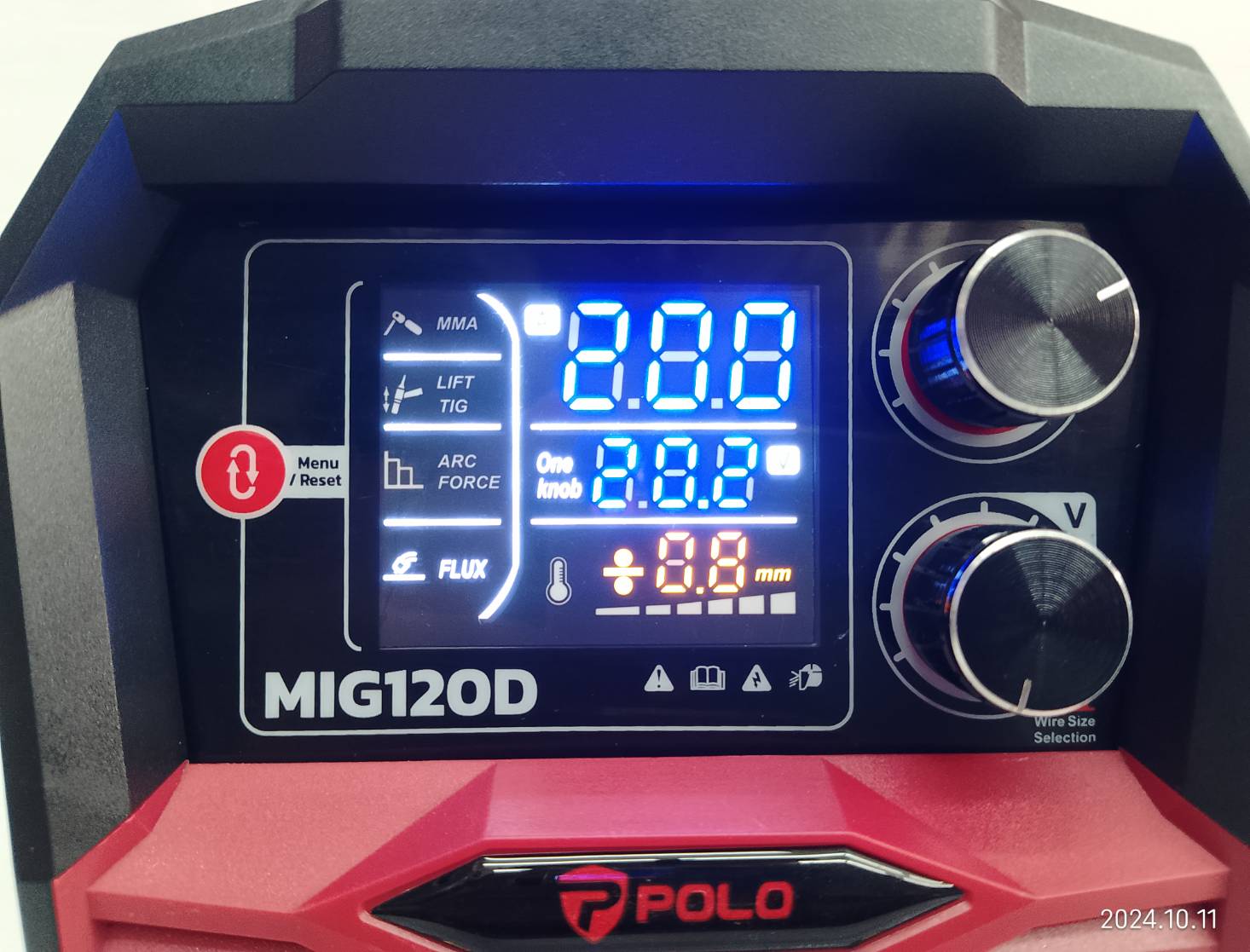 เครื่องเชื่อม POLO รุ่น MIG120D ใช้กับลวดเชื่อม MIG ขนาด 1 กก.