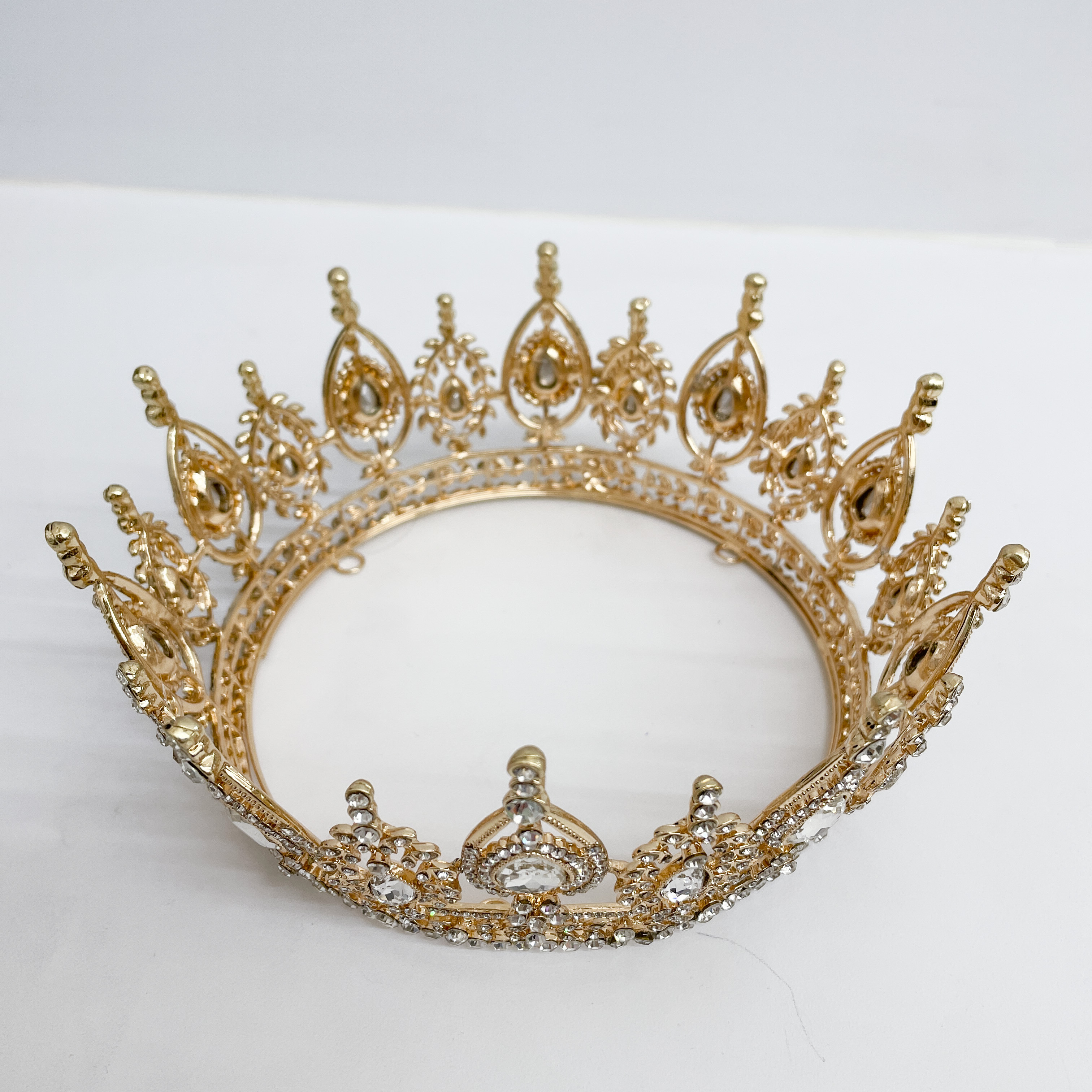 (พร้อมส่งจากไทย) มงกุฏ 097 สีทอง มงกุฎนางงาม มงกุฎเพชร มงกุฎประกวด สินค้าพร้อมส่ง ไม่ต้องรอนาน งานพรีเมี่ยม