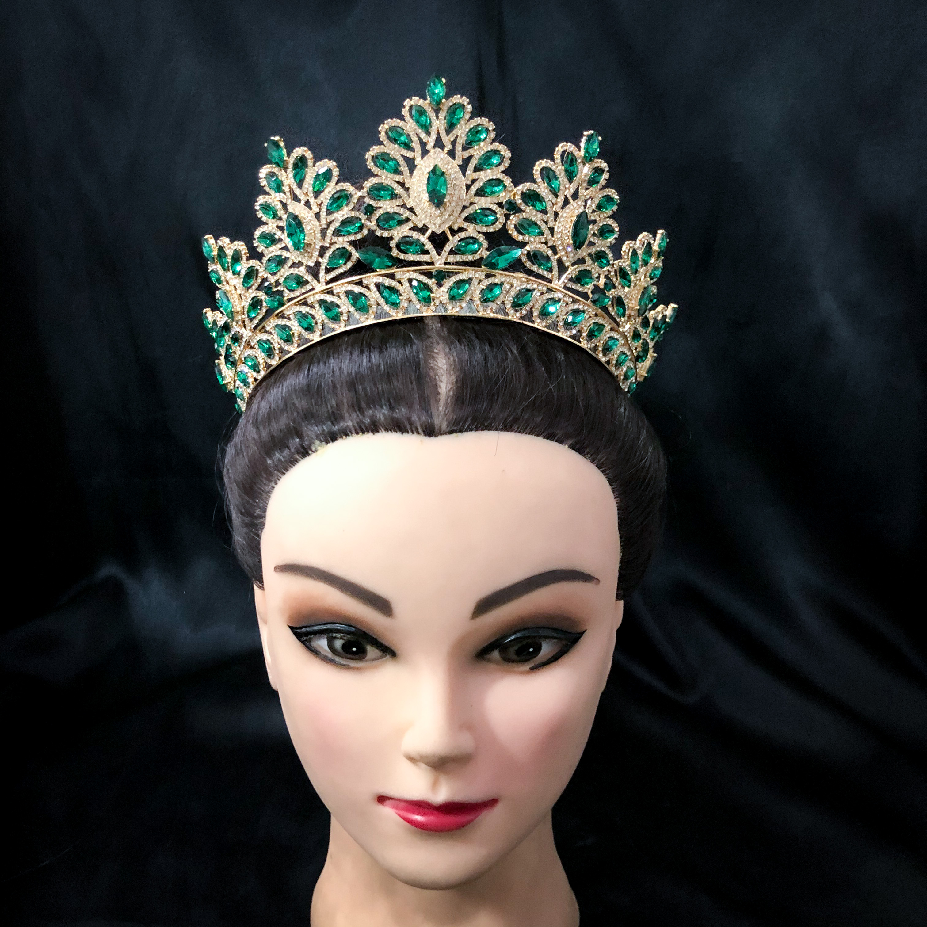 (พร้อมส่ง) เทียร่า 267 สีเขียว มงกุฎนางงาม มงกุฎเจ้าหญิง งานสวย ปราณีต QCเพชรทุกเม็ด สินค้าพร้อมส่งจากไทย