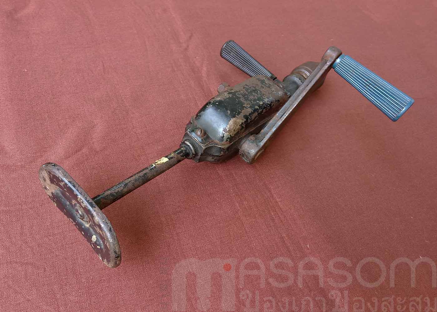 สว่านมือโบราณ