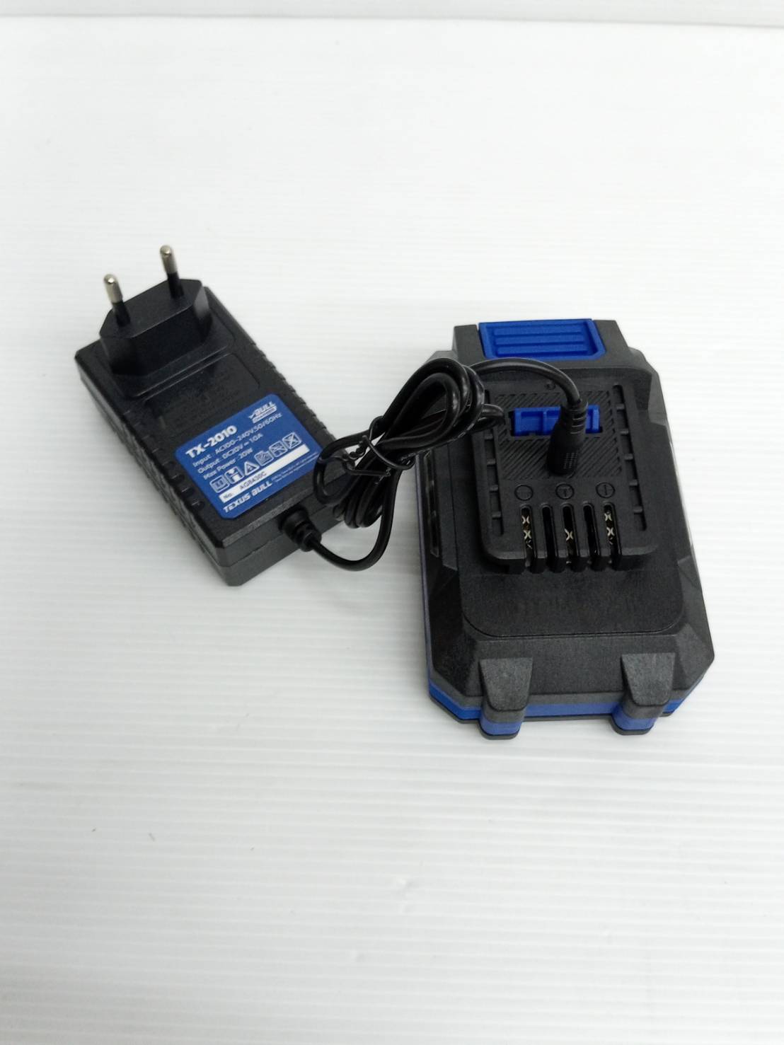 TEXUS BULL สว่านกระแทกไร้สาย คอสั้น 55Nm 20V แบตเตอรี่ 2.0Ahx1 Impact Drill TX-9632