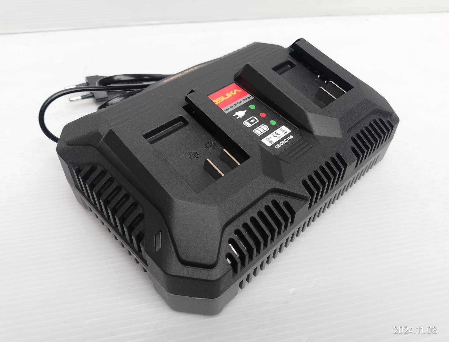 แท่นชาร์จแบตเตอรี่ 2 พอร์ต OSCBC103 OSUKA