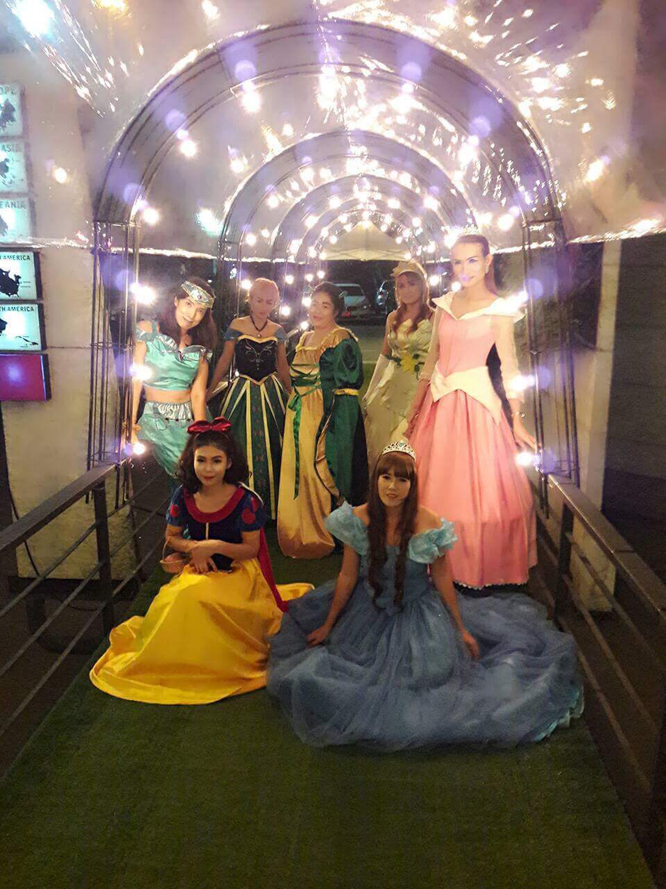 ชุดเจ้าหญิงเบล @ Beauty & the Beast