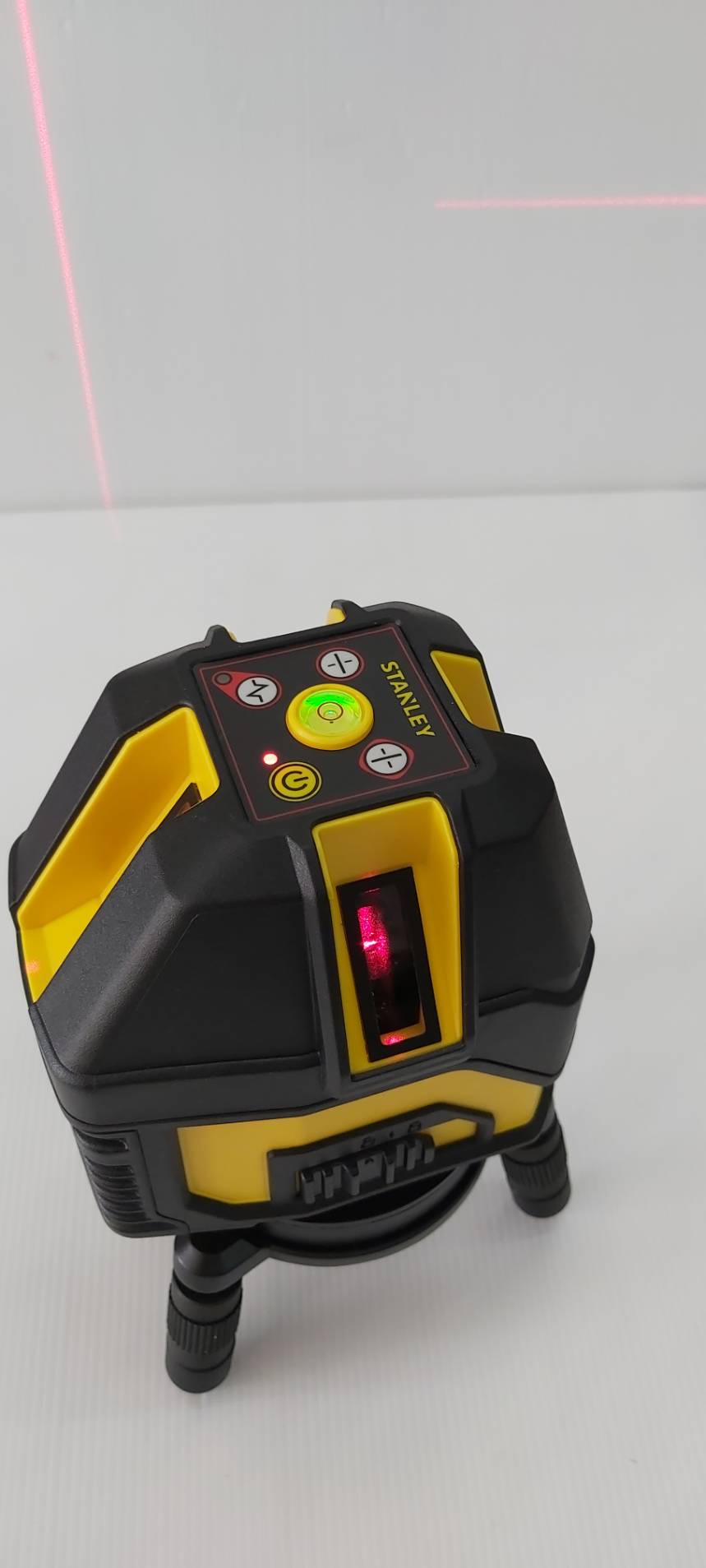 เลเซอร์ระดับ5เส้น แสงแดง STHT77513-8 STANLEY พร้อมขาตั้ง
