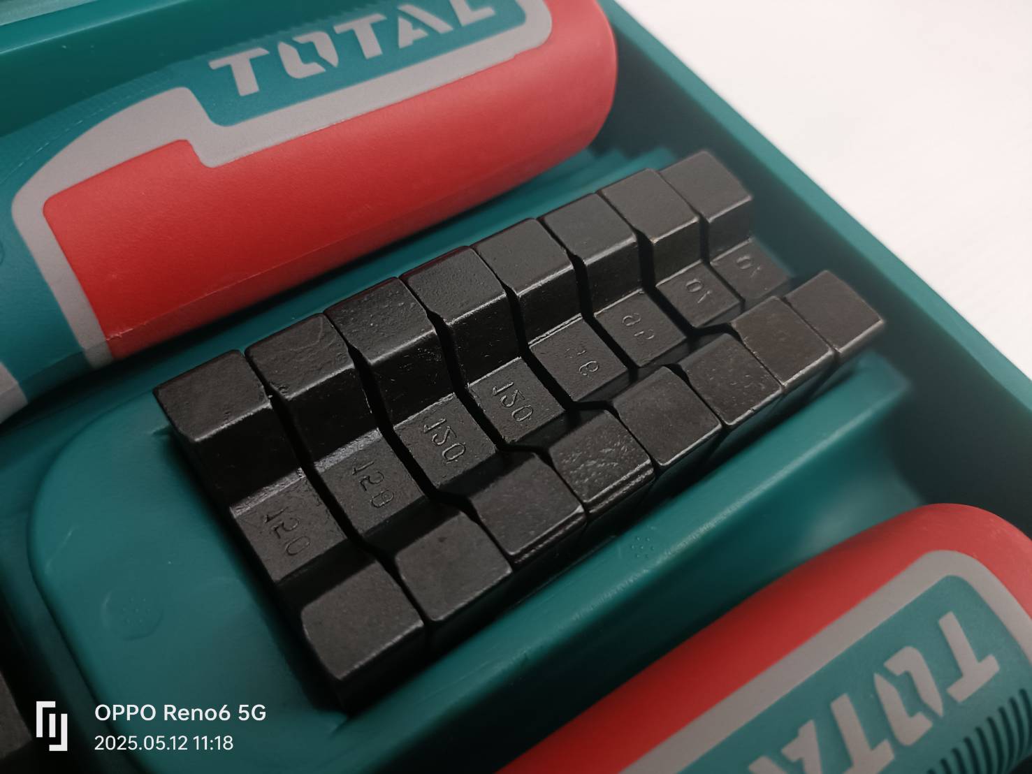 คีมย้ำหางปลาไฮดรอลิค 16-240mm² THCT0240 TOTAL