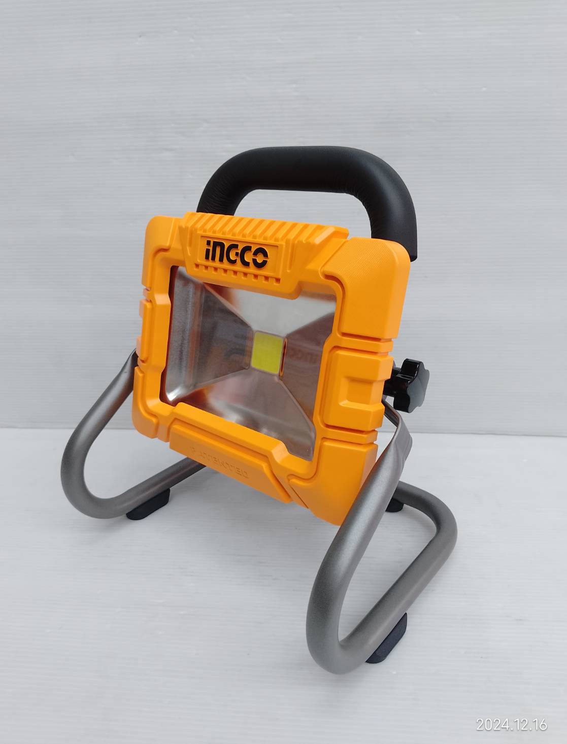 INGCO ไฟฉายตั้งโต๊ะ3.7V HRLF4415 พร้อมแบตเตอรี่ 5.0Ah