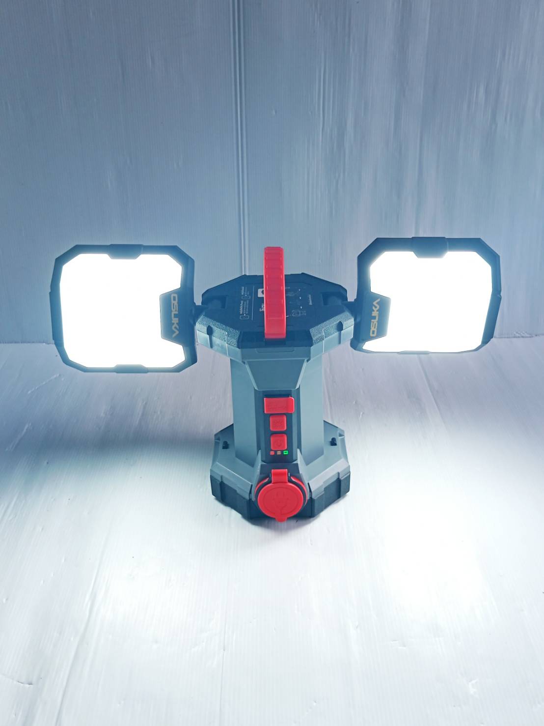 OSUKA ไฟส่องพื้นที่ 3 ขา LED 20V 2in1 OCL316-N (ตัวเปล่าพร้อมขาตั้ง)