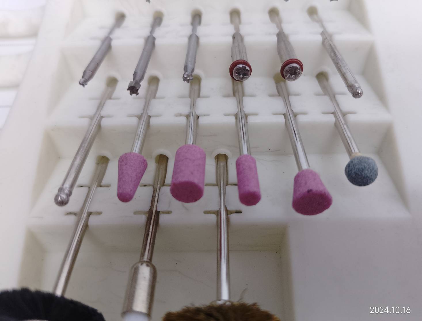 XCORT เครื่องเจียร์สายอ่อนไร้สาย XDC12-050KIT แบตลิเธียม 12V (1 ก้อน) ปรับระดับได้ พร้อมใบเจียร์ ใบขัด