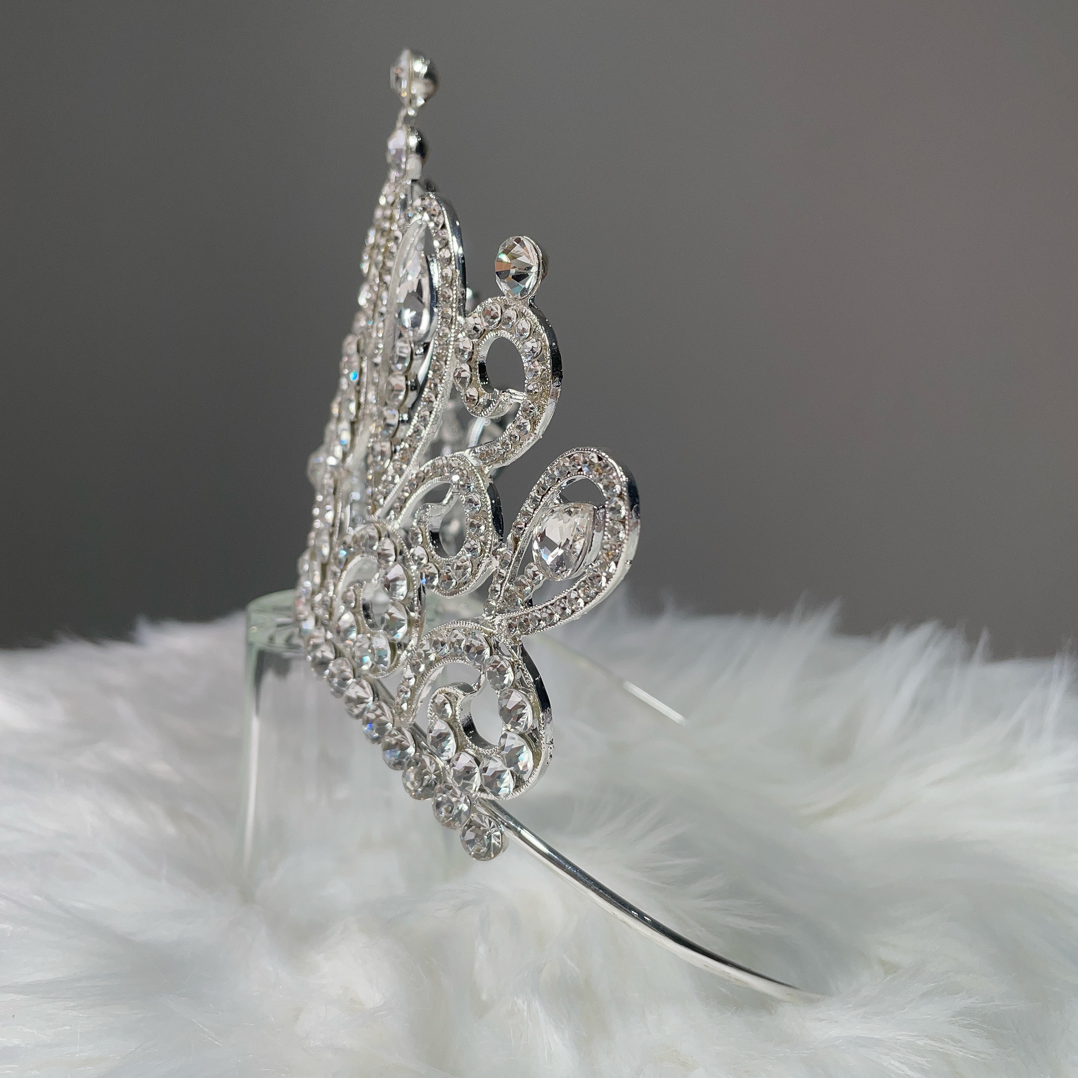 (พร้อมส่ง) เทียร่า 392 สีเงิน มงกุฎนางงาม มงกุฎเจ้าสาว มงกุฎเพชร งานพรีเมี่ยม สินค้าพร้อมส่งจากไทย