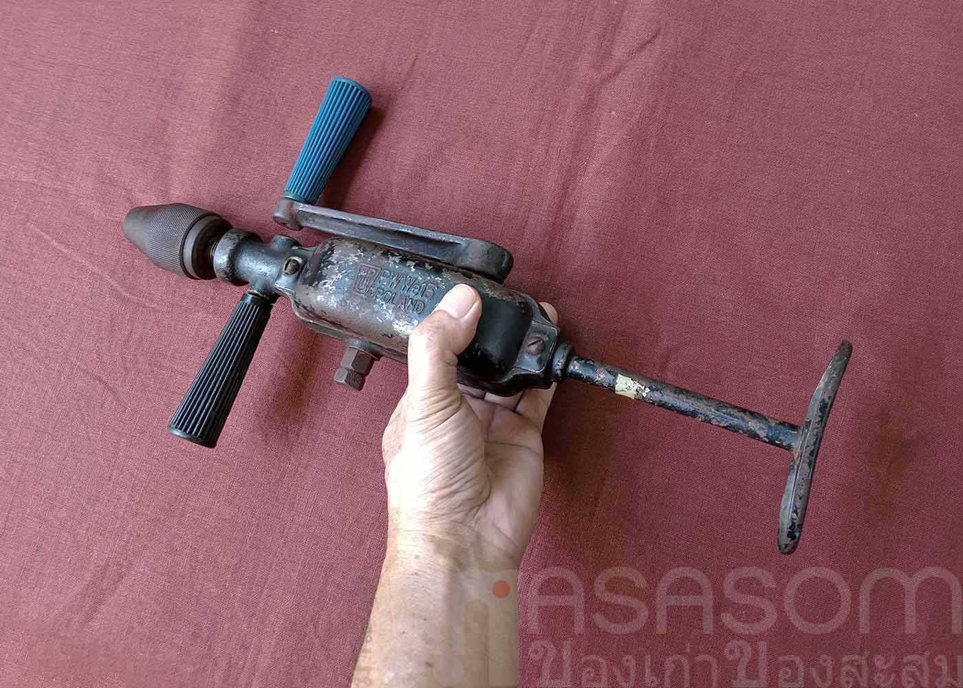 สว่านมือโบราณ