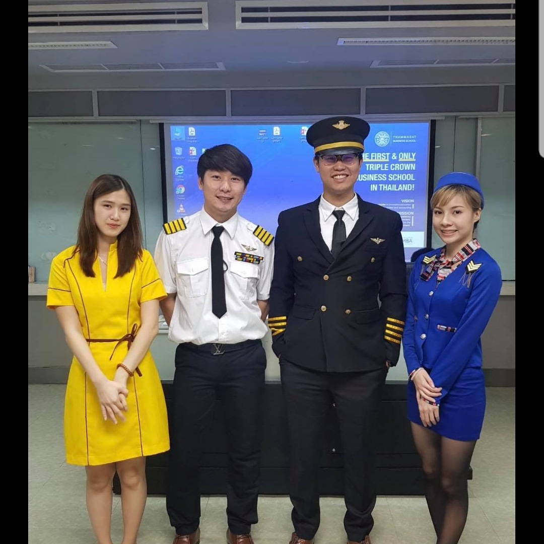 ชุดแอร์โฮสเตรส / ชุดอาชีพในฝัน