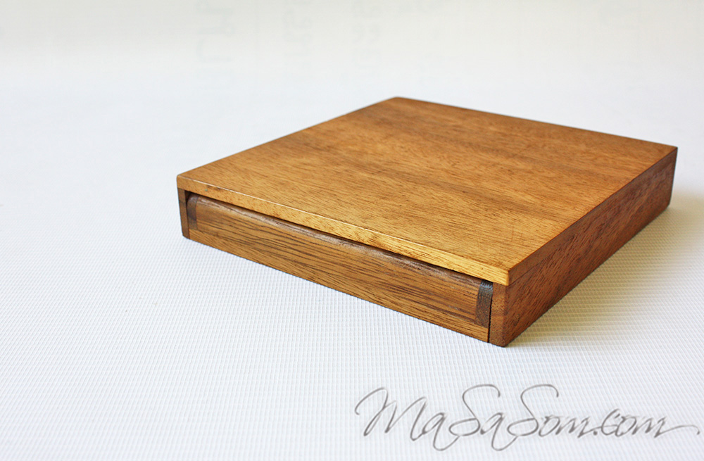 เกมสี่เหลี่ยมพิศวง