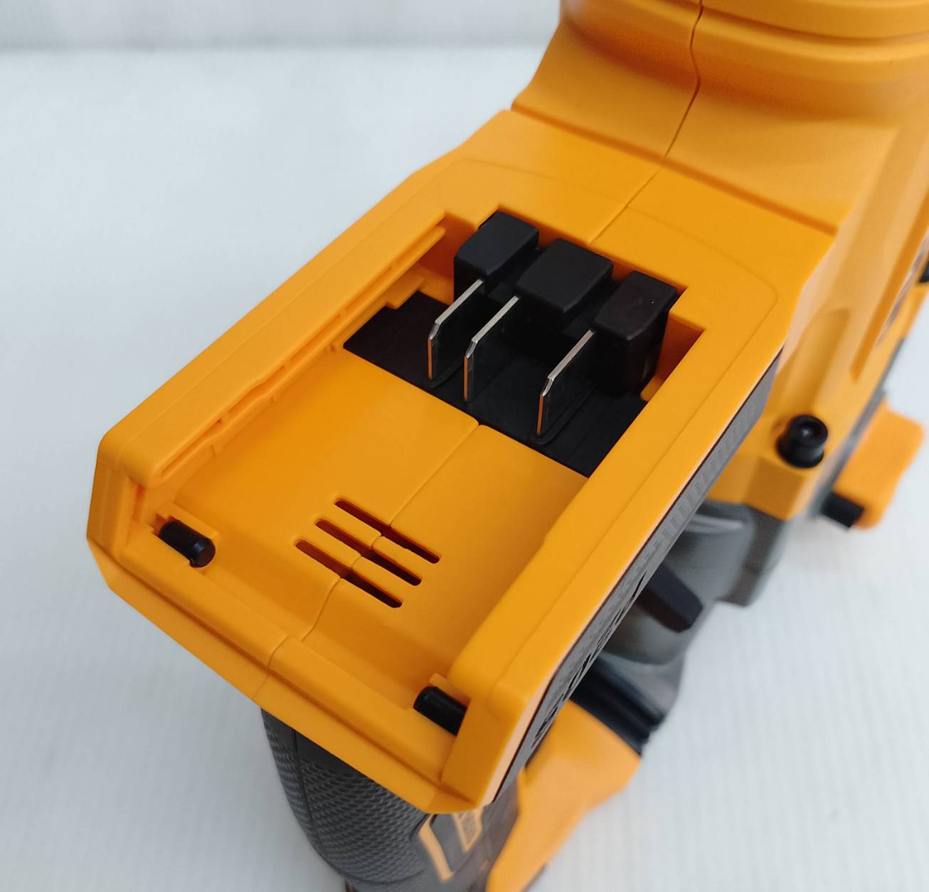 สว่านโรตารี่3ระบบ CRHLI20288 INGCO (ไม่รวมแบต ไม่รวมแท่นชาร์จ)