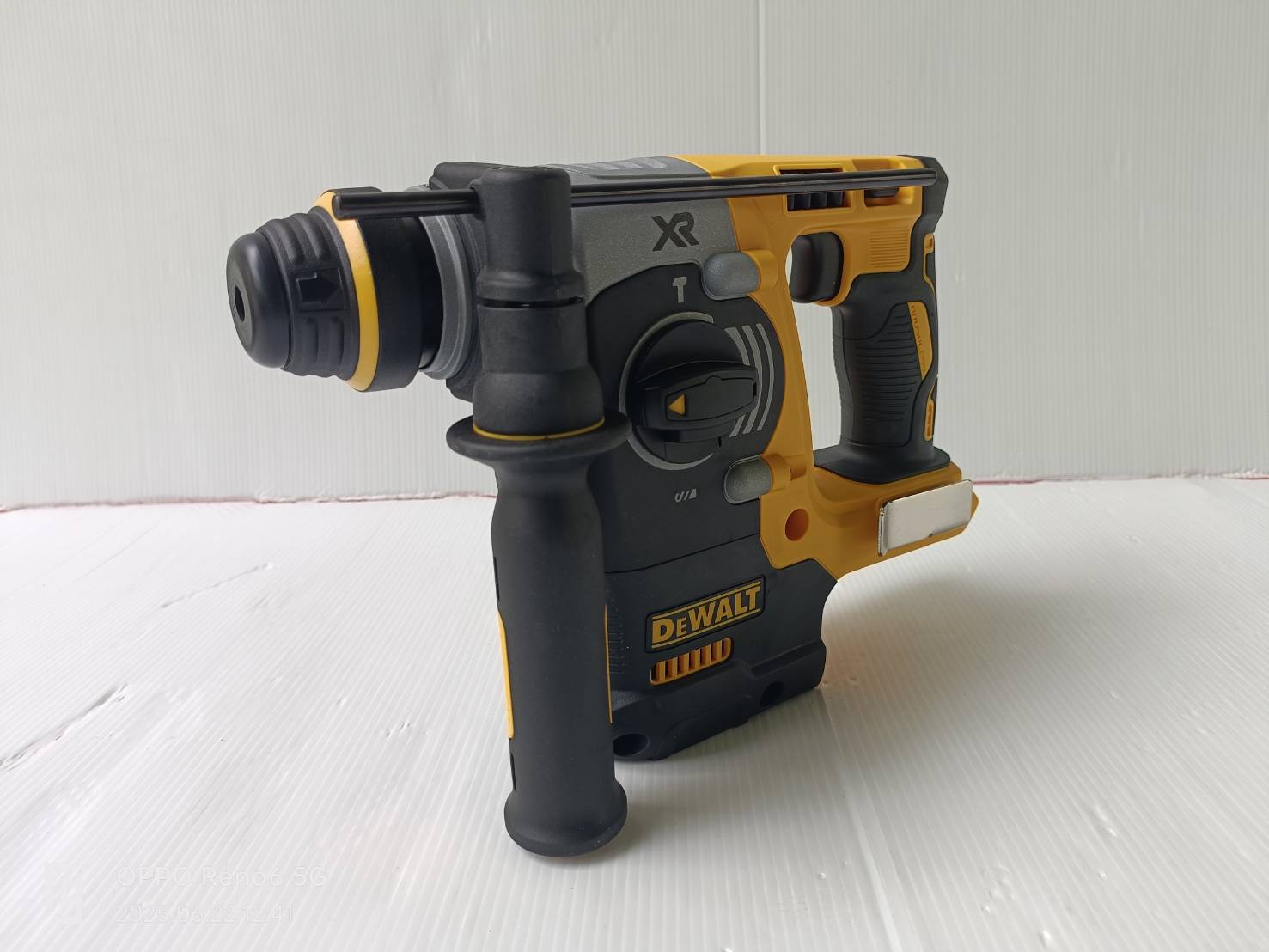 DEWALT รุ่น DCK2751P2TA-B1 ชุดคอมโบ้สว่านโรตารี่และหินเจียร
