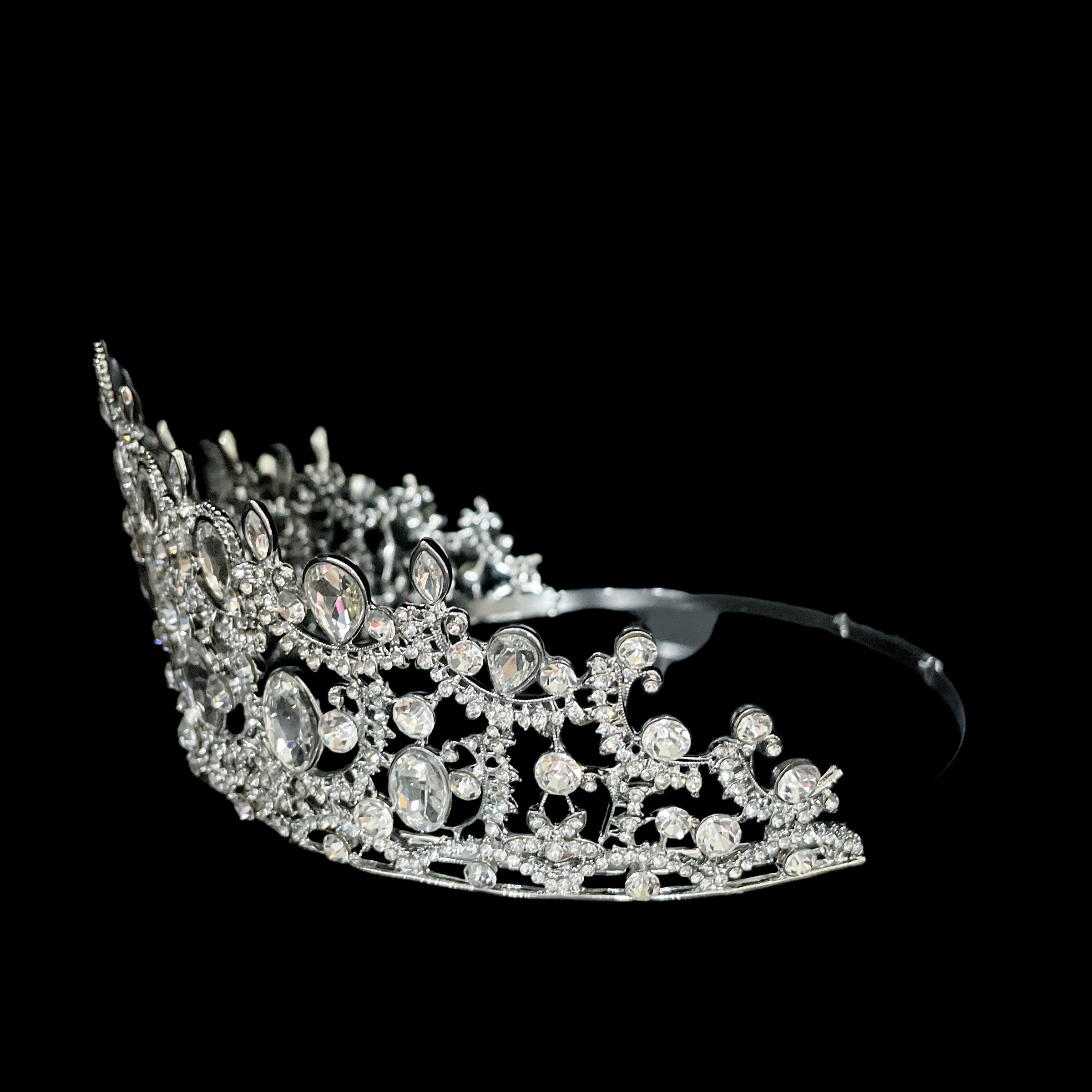 (พร้อมส่งจากไทย) มงกุฏ 105 สีเงิน มงกุฎนางงาม มงกุฎเพชร มงกุฎประกวด สินค้าพร้อมส่ง ไม่ต้องรอนาน งานพรีเมี่ยม