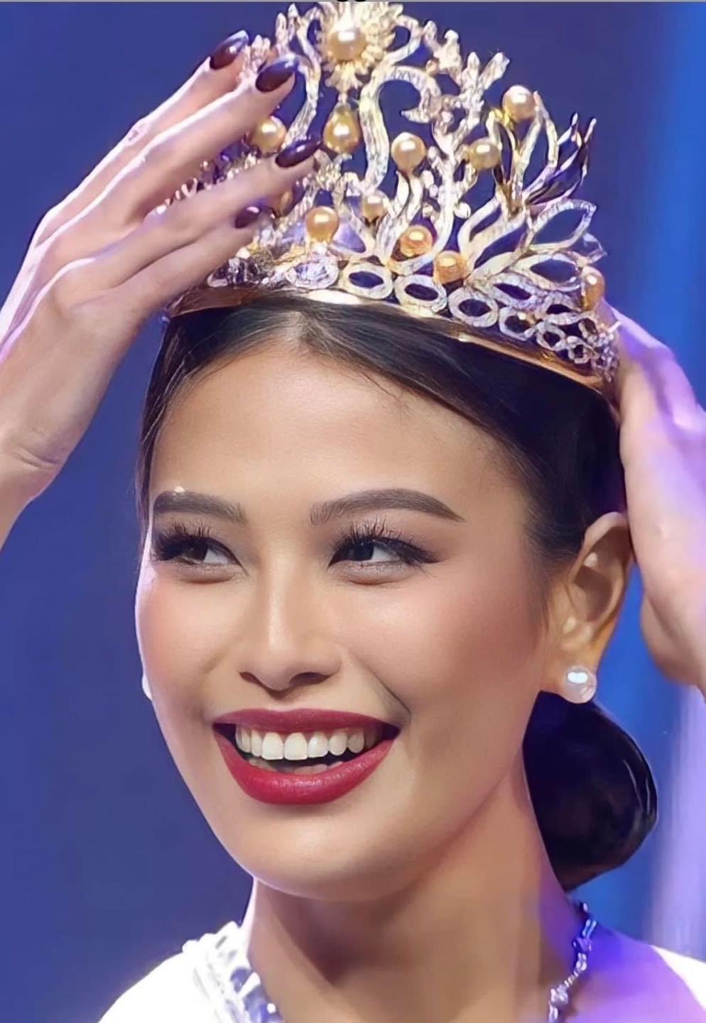 (พร้อมส่งจากไทย) มงกุฏ 111 สีเหลือง มงกุฎเพชร มงกุฎประกวด สินค้าพร้อมส่ง ไม่ต้องรอนาน งานพรีเมี่ยม