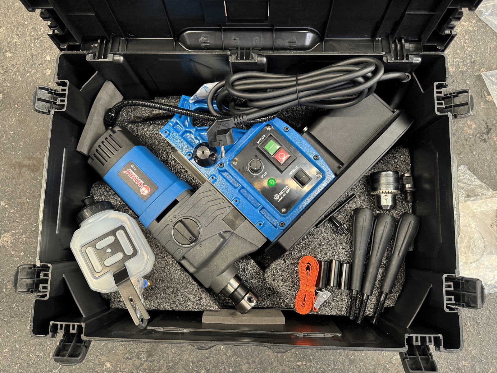 สว่านแท่น ฐานสูญญากาศ OK-50V OKURA