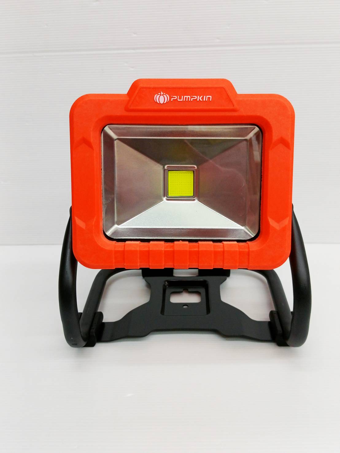 ไฟสปอร์ตไลท์20V INF-18LS PUMPKIN