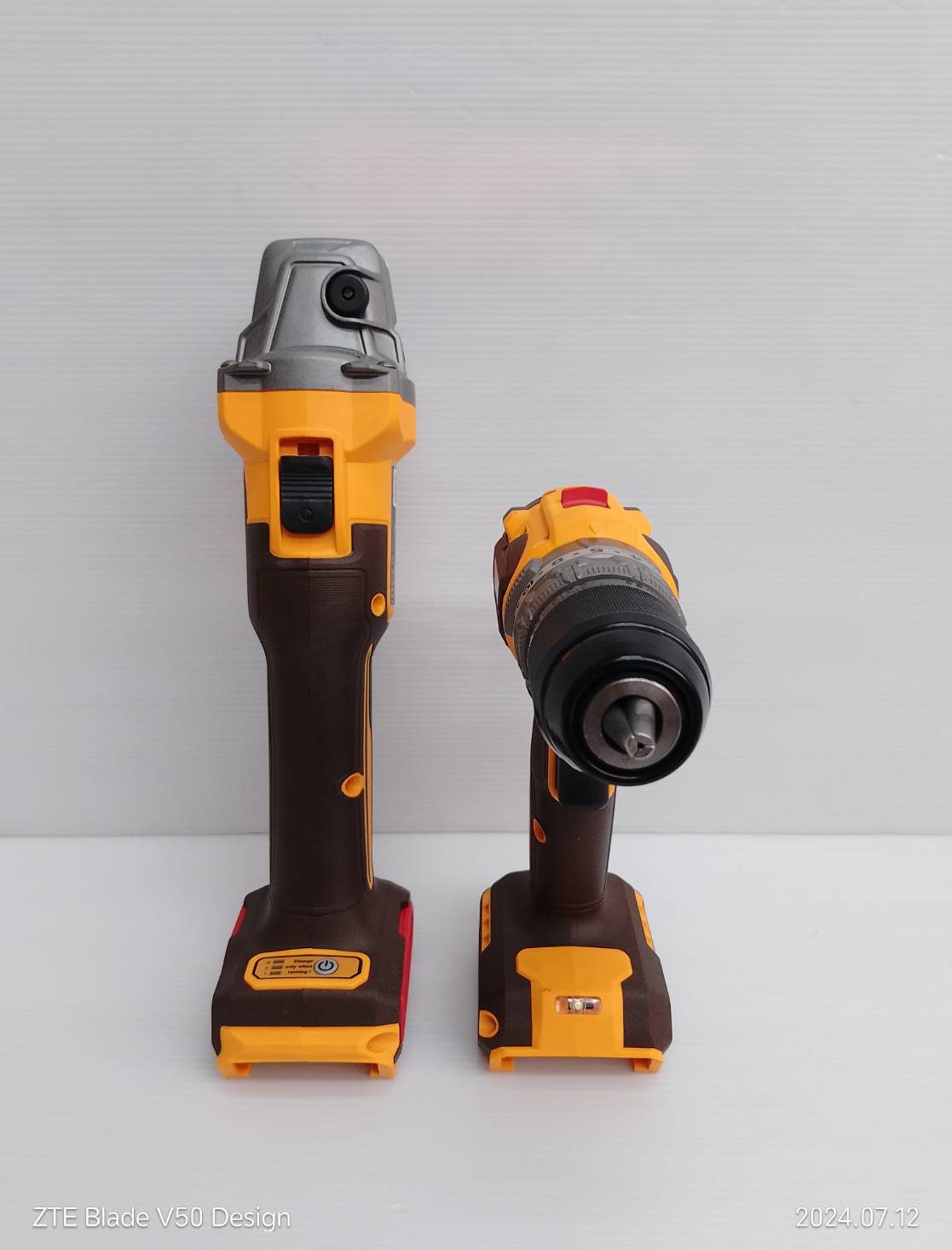 ชุดสว่านกระแทกไร้สาย+เครื่องเจียรแบตเตอรี่ 4นิ้ว รุ่น CKLI2027310 INGCO