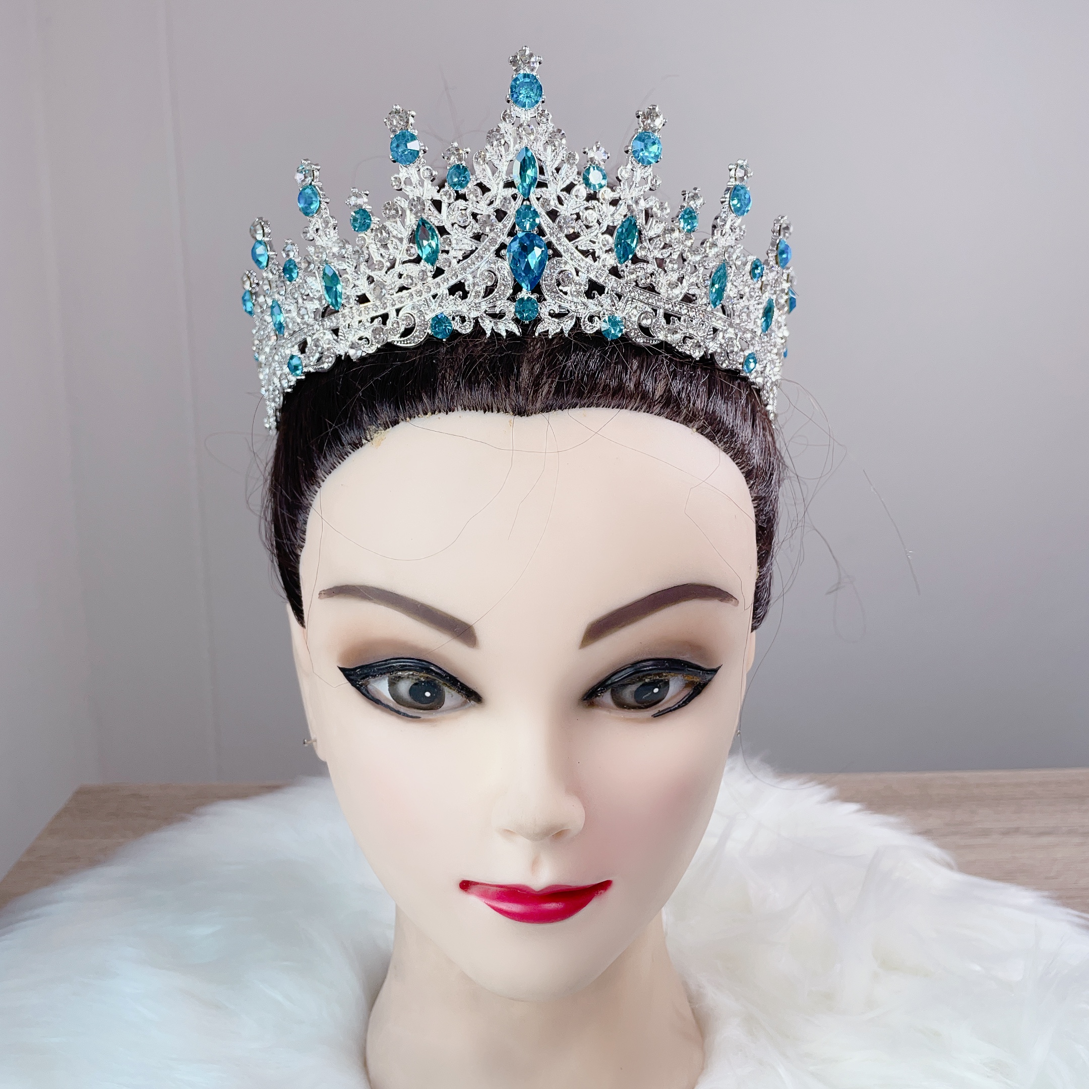 (พร้อมส่ง) เทียร่า 273 สีฟ้า-เงิน มงกุฎนางงาม มงกุฎเจ้าหญิง งานสวย ปราณีต QCเพชรทุกเม็ด สินค้าพร้อมส่งจากไทย