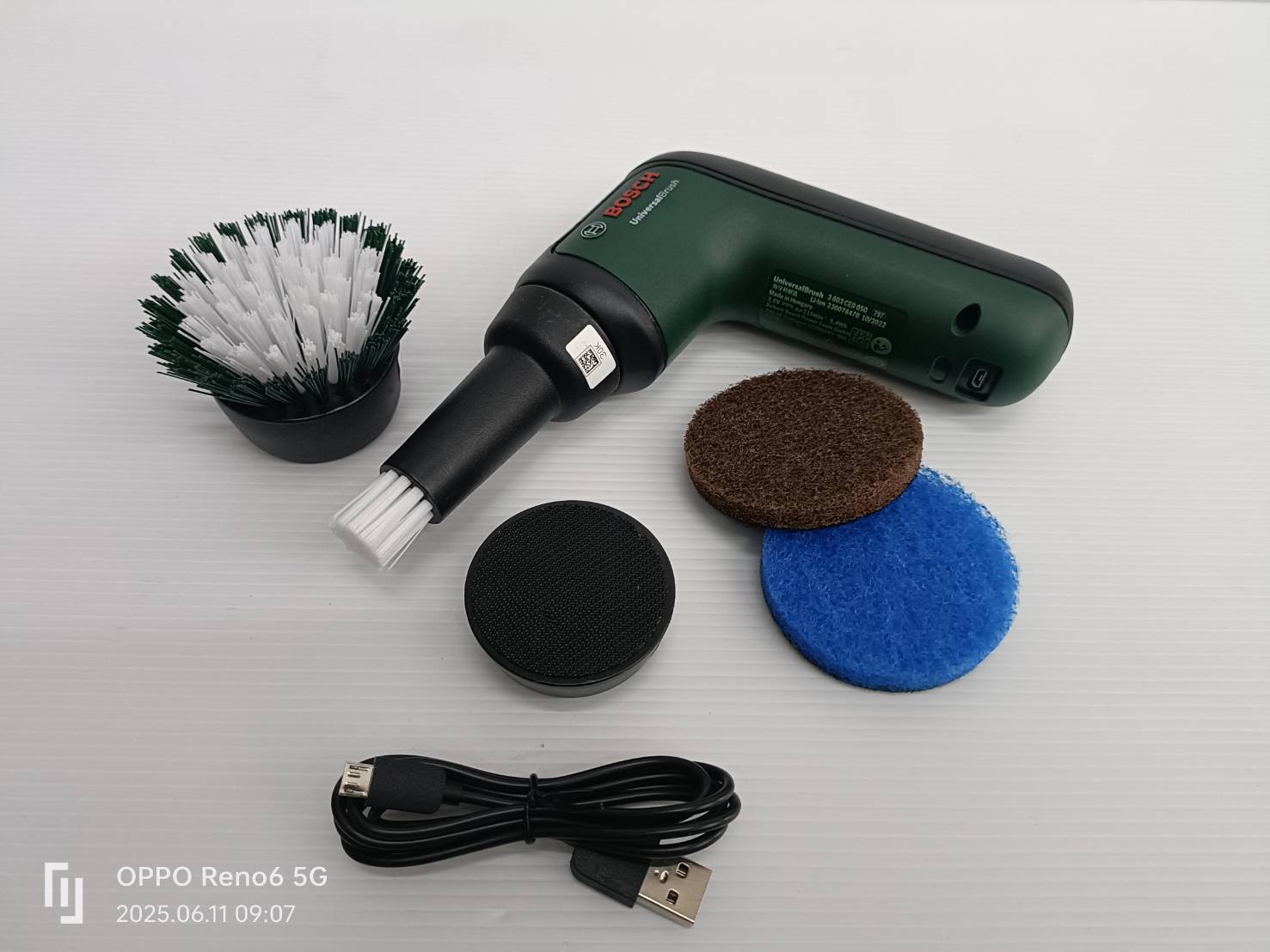 เครื่องขัดอเนกประสงค์ 3.6V Universal Brush BOSCH