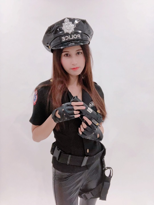 ชุดตำรวจหญิง แบบกางเกง /ุ ชุดอาชีพ / ชุดอาชีพในฝัน