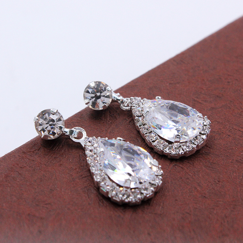 (พร้อมส่ง) สร้อยคอเพชร+ต่างหู 032 (เข็ม)