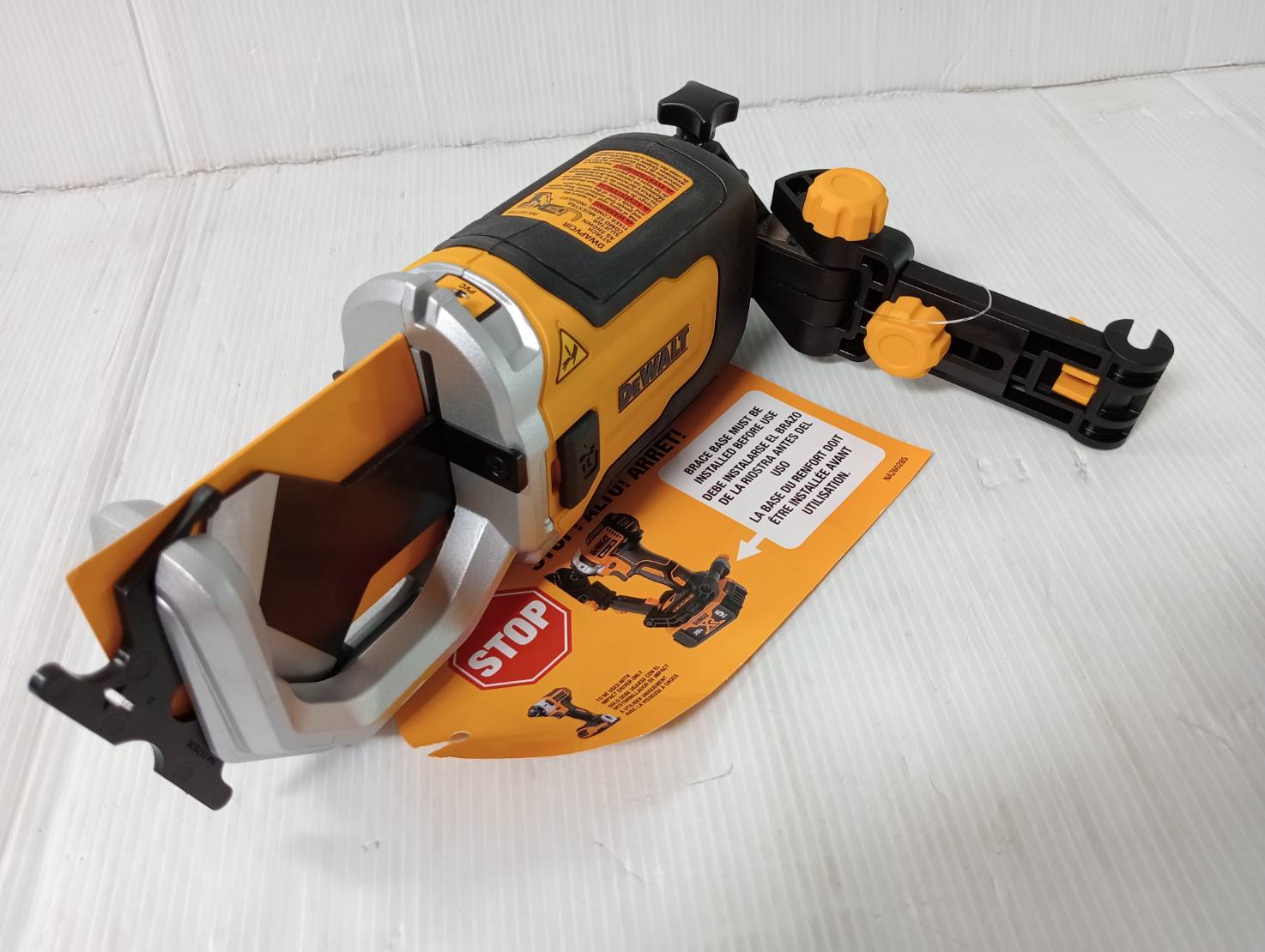 DEWALT อุปกรณ์เสริมสำหรับแปลงเป็นเครื่องตัดท่อ PVC/PEX DWAPVCIR