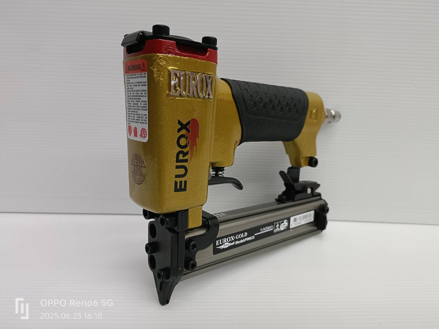 แม็กยิงตะปูลม หัวเข็ม P625 Eurox Gold