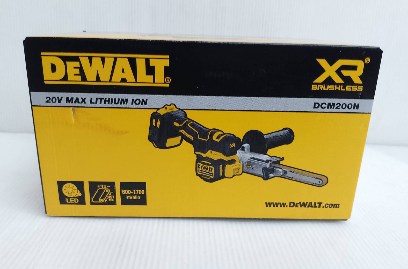 เครื่องขัดกระดาษทรายเข็มขัด20V DCM200N DEWALT (เฉพาะตัวเครื่อง)