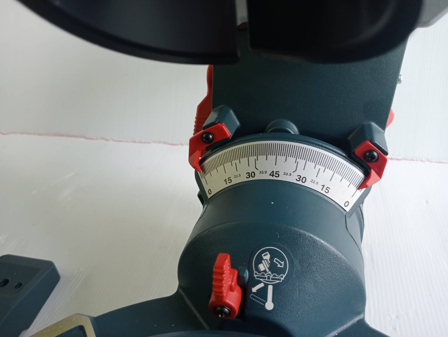 แท่นตัดองศา12" GCM340-305D BOSCH