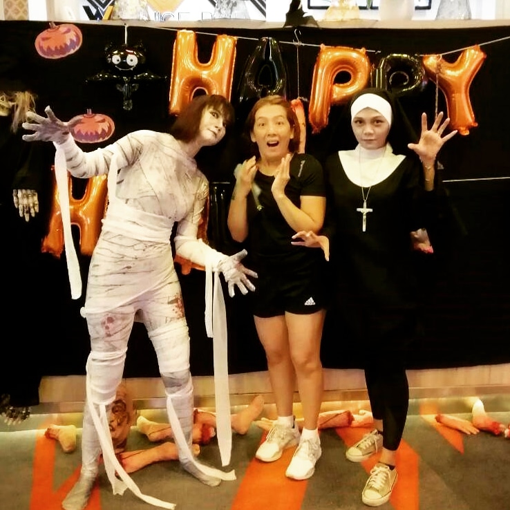 ชุดแม่ชี ชุดซิสเตอร์ แบบสั้น