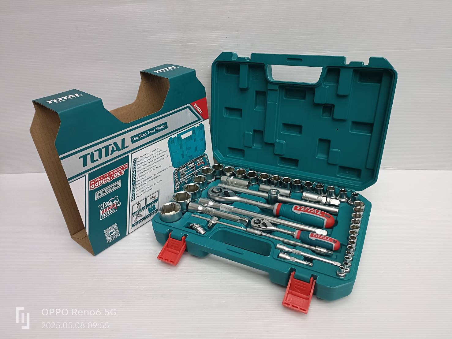 TOTAL ชุดลูกบล็อก 44ชิ้น รุ่น THT421441 ( Socket Set )