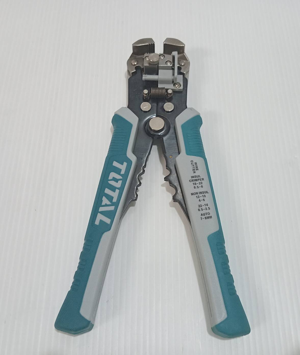 คีมปอกสายอัตโนมัติ ( ตัด ปอก ย้ำ ) รุ่น THT15246 Total