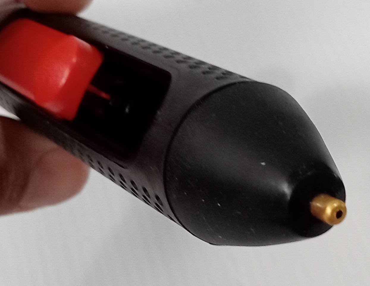 ปากกายิงกาวร้อนไร้สาย Gluey BOSCH สีขาว Marshmallow