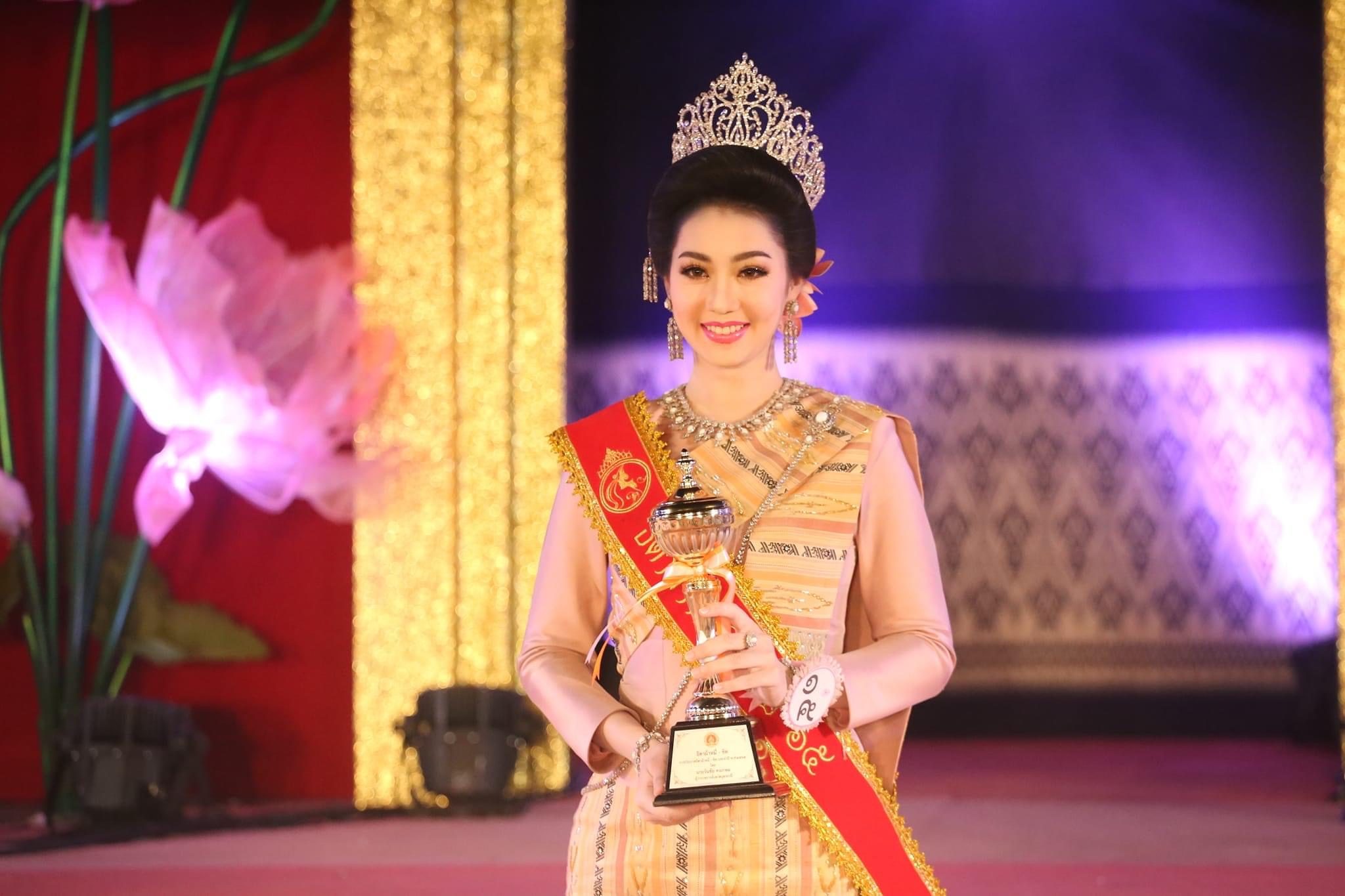 (พร้อมส่งจากไทย) มงกุฏ 098 สีเงิน มงกุฎนางงาม มงกุฎเพชร มงกุฎประกวด สินค้าพร้อมส่ง ไม่ต้องรอนาน งานพรีเมี่ยม