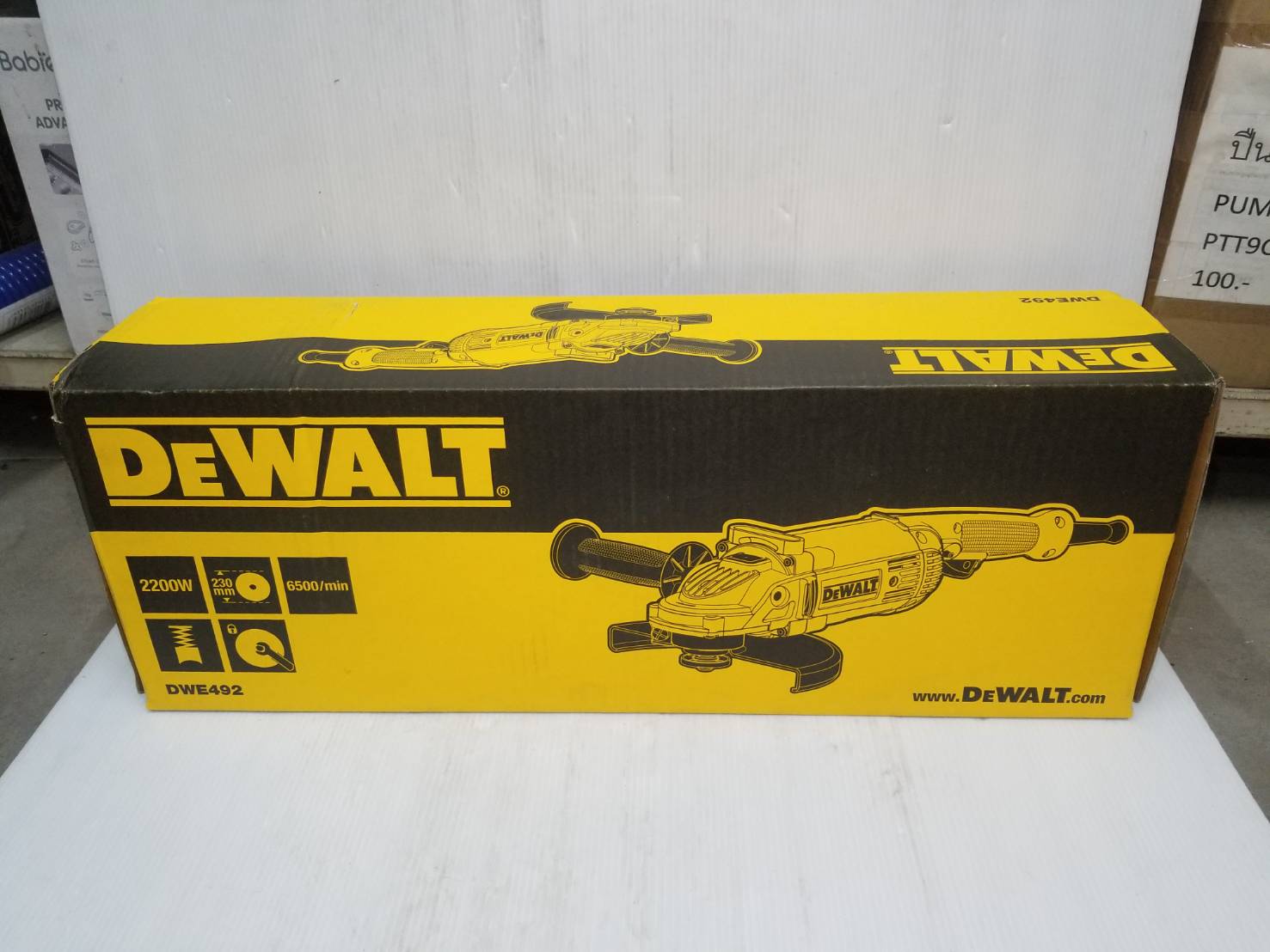หินเจียรไฟฟ้า 9 นิ้ว 2200W DWE492 DEWALT