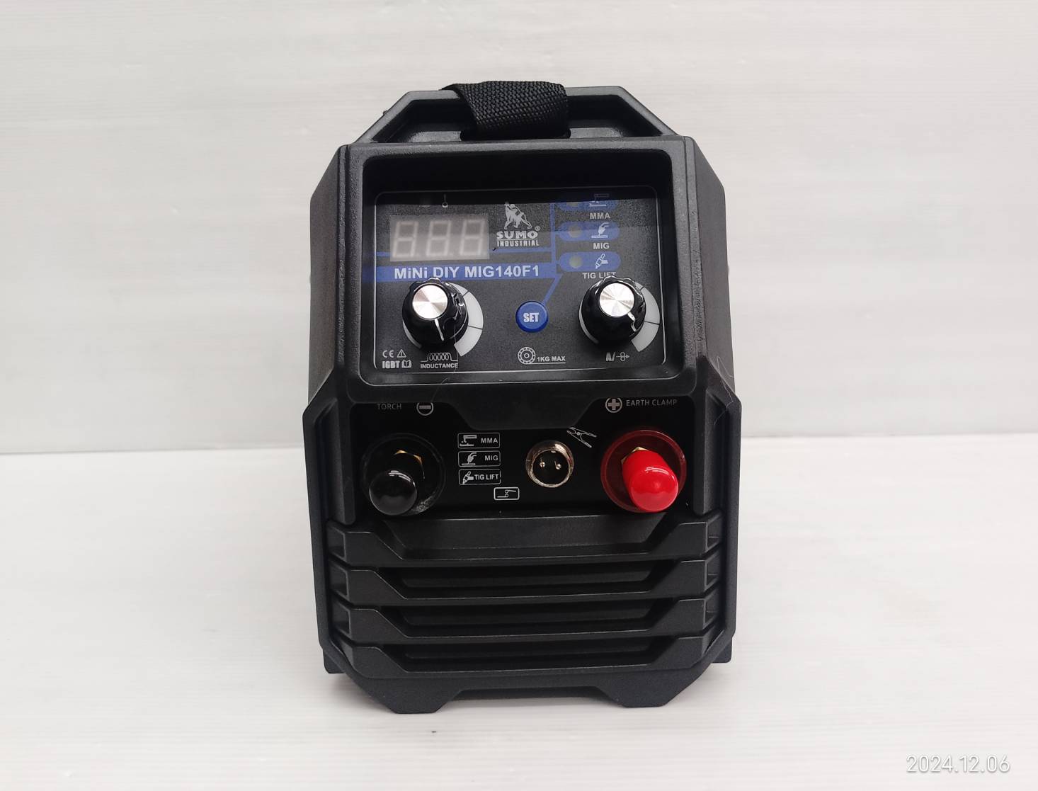 SUMO ตู้เชื่อม3ระบบ MIG/MMA/LIFT TIG รุ่น MIG140F1