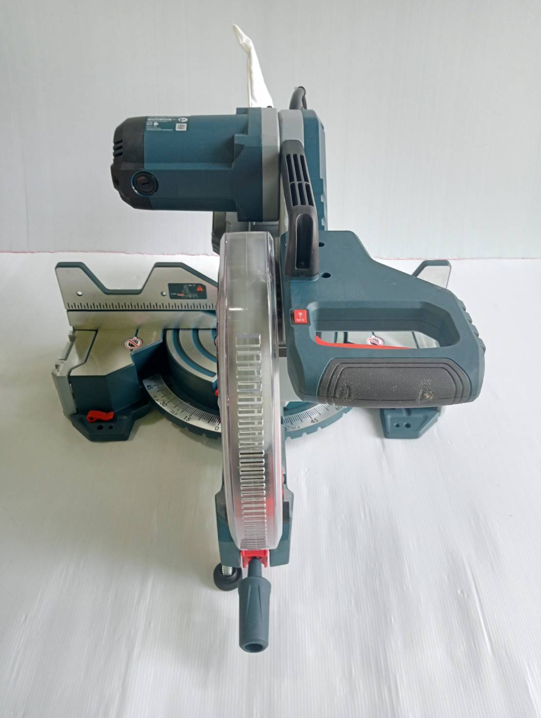 แท่นตัดองศา12" GCM340-305D BOSCH