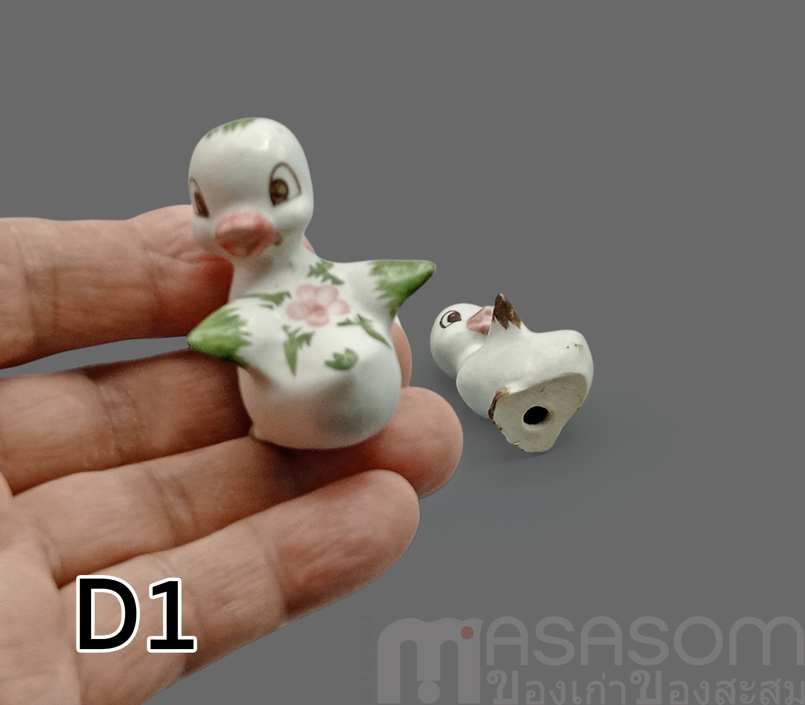 ตุ๊กตาลูกเป็ดน้อยเซรามิค