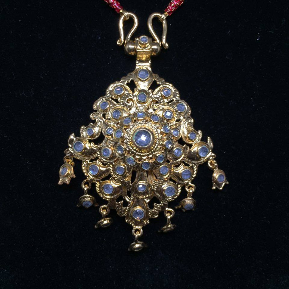 (พร้อมส่ง) เครื่องประดับไทยสร้อยคอ+ต่างหู 036