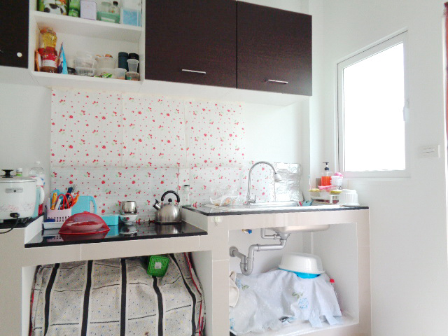 H1169 ขายบ้านเดี่ยว 50.2 ตร.วา หมู่บ้านเซนโทร ประชาอุทิศ90 ซอยประชาสามัคคี อ.พระสมุทรเจดีย์ จ.สมุทรปราการ สภาพใหม่มาก ฟรีค่าโอน