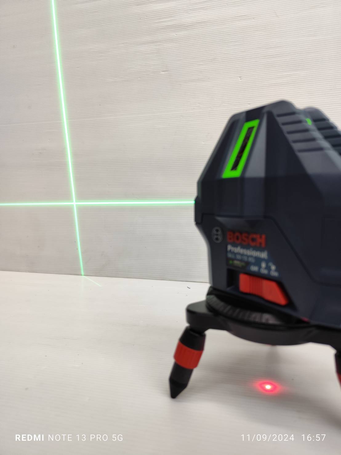เลเซอร์ระดับ5เส้น แสงเขียว GLL50-15XG KIT BOSCH
