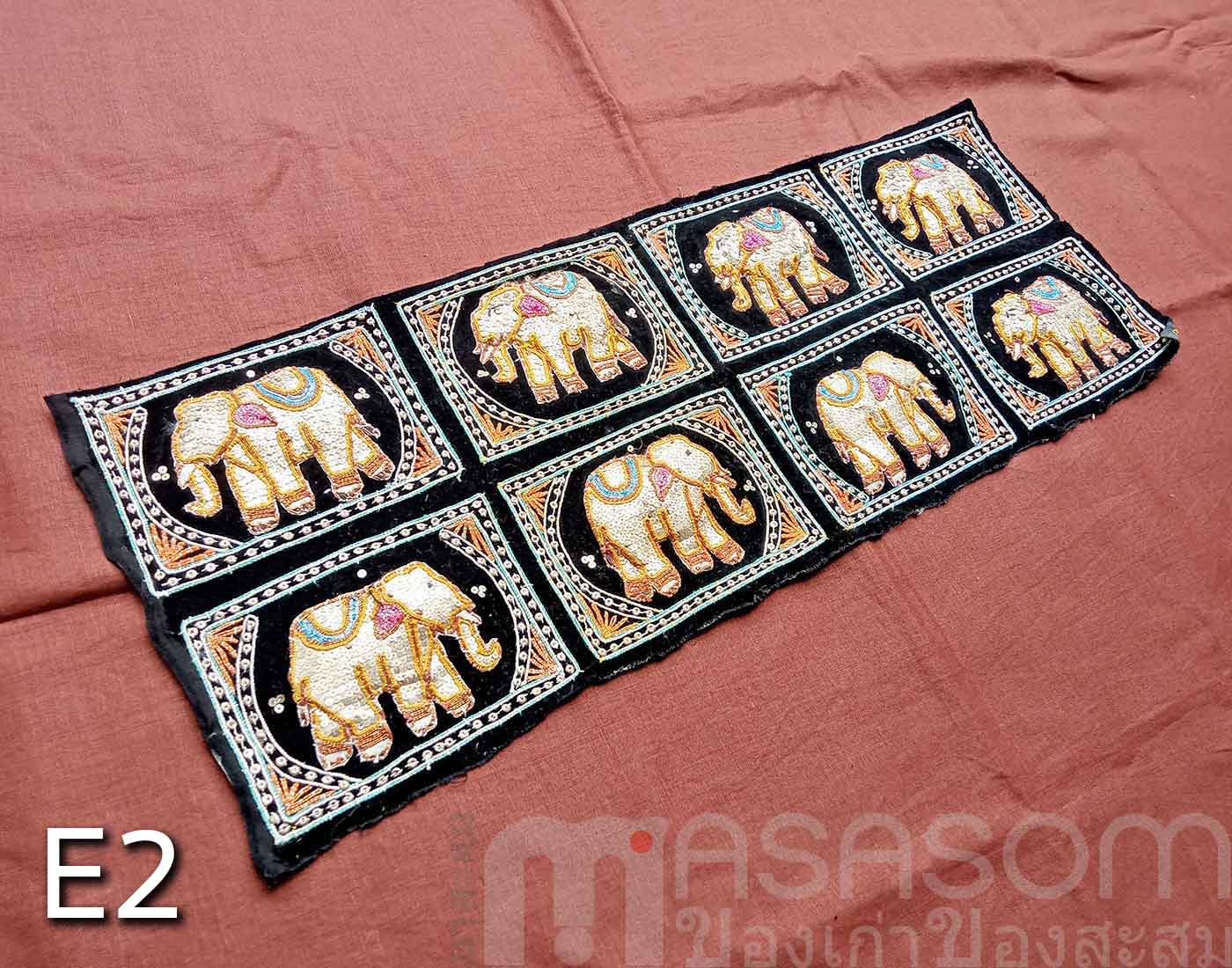 ผ้าปักรูปช้าง