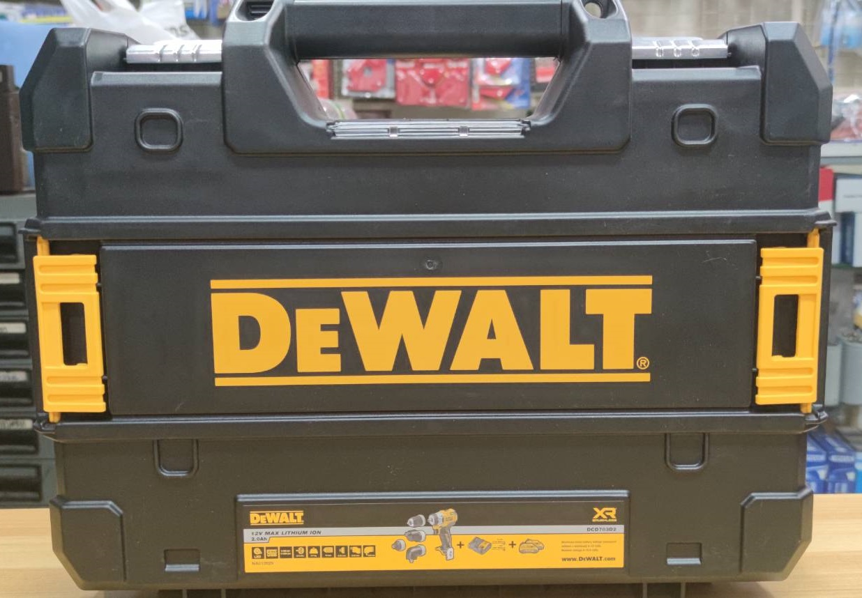 สว่านไร้สาย12V เปลี่ยนหัวได้5in1 DCD703D2 DEWALT