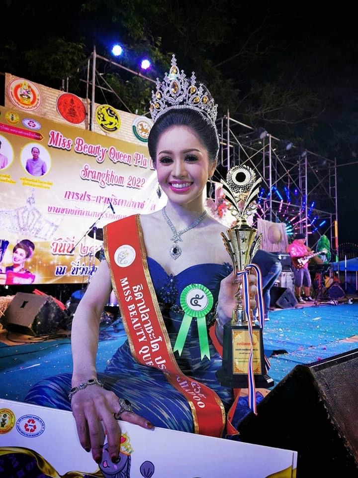 (พร้อมส่งจากไทย) มงกุฏ 106 สีเหลือง มงกุฎนางงาม มงกุฎเพชร มงกุฎประกวด สินค้าพร้อมส่ง ไม่ต้องรอนาน งานพรีเมี่ยม