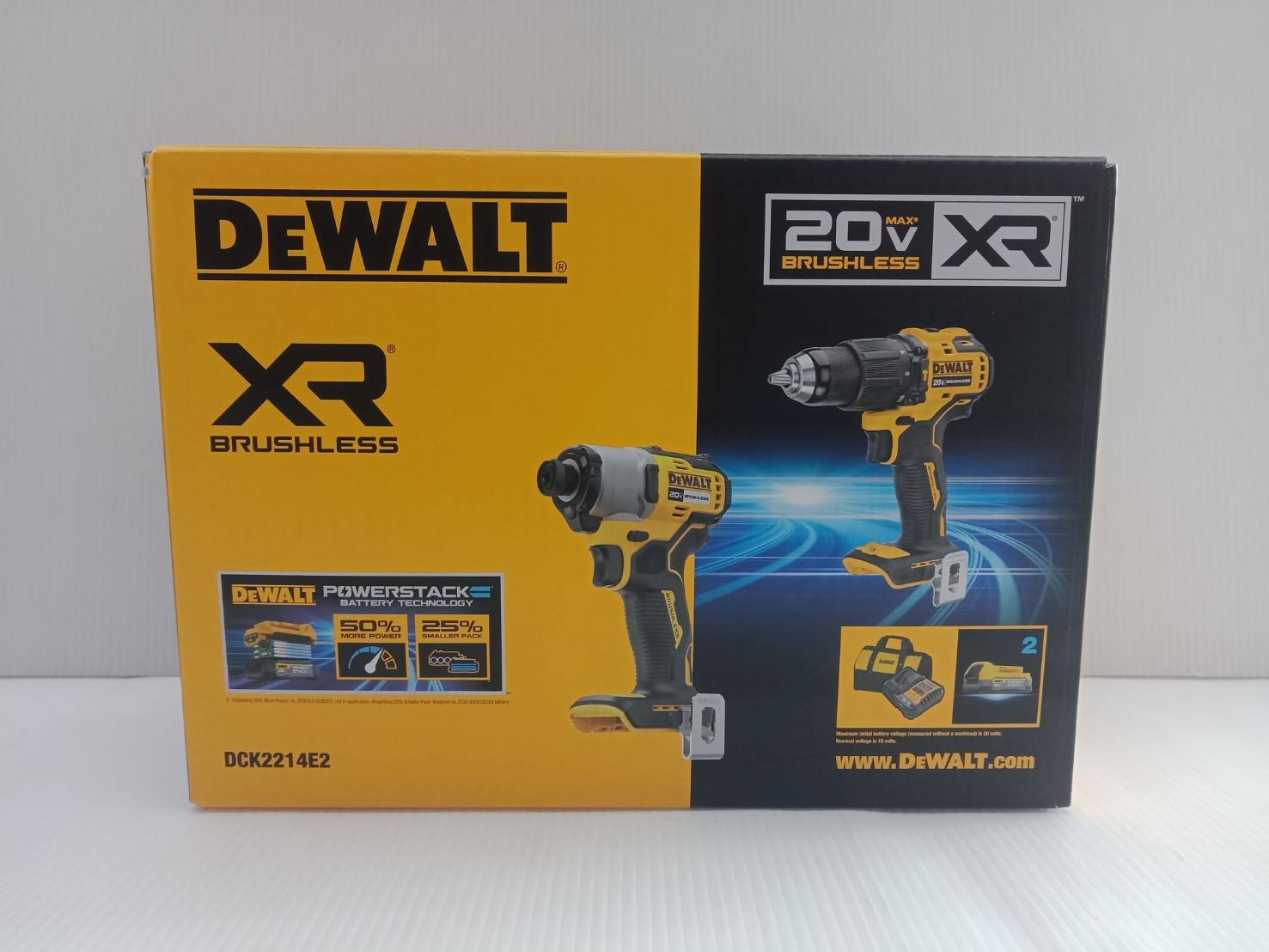 ชุดคอมโบสว่านกระแทกและไขควงกระแทกไร้สายไร้แปรงถ่าน 20V Max (DCF840+DCD709) พร้อมแบตเตอรี่ Power DCK2214E2 DEWALT