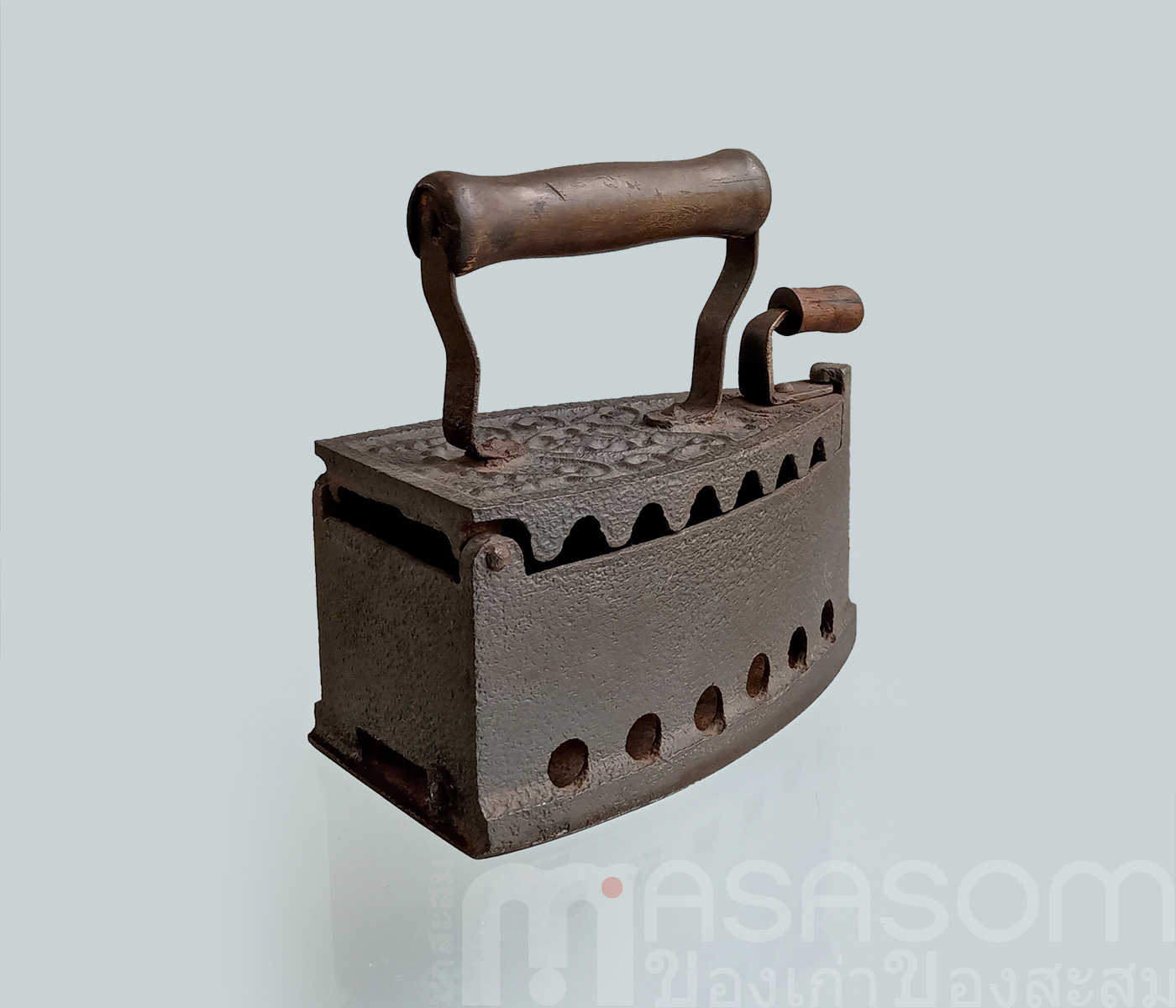 เตารีดเหล็กหล่อเก่ายุโรป