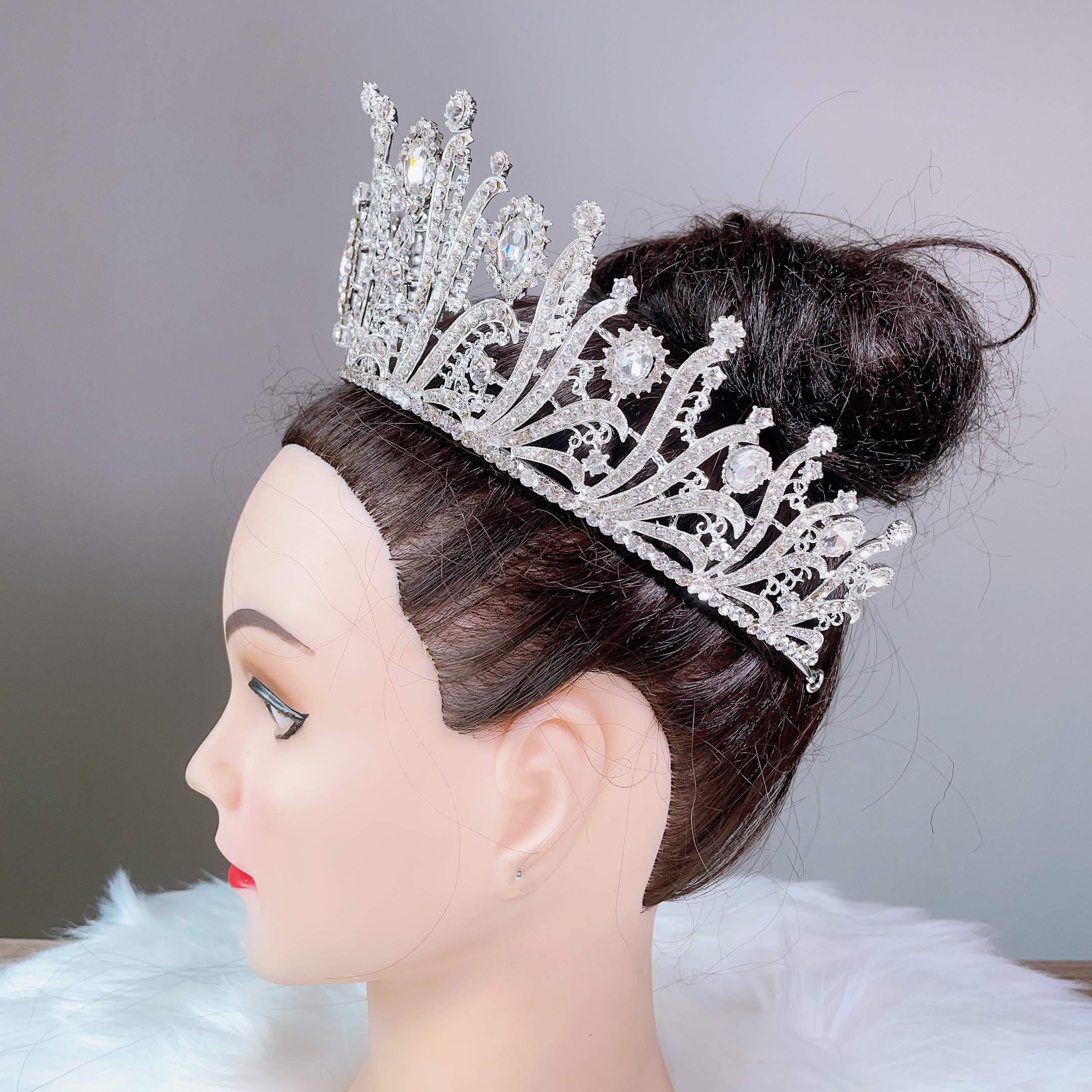 (พร้อมส่ง) เทียร่า 395 สีเงิน มงกุฎนางงาม มงกุฎเจ้าสาว มงกุฎเพชร งานพรีเมี่ยม สินค้าพร้อมส่งจากไทย